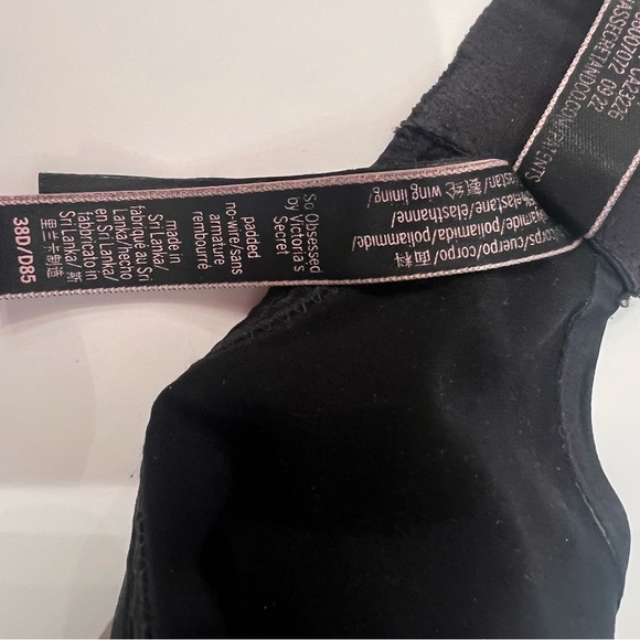 Victoria's Secret Black Bra - Picture 3 of 3